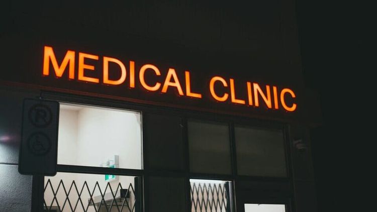 Apa Perbedaan Klinik Utama dan Klinik Pratama.jpeg